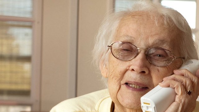 Annuncia Che C'e Una Telefonata In Attesa