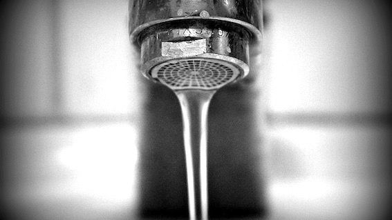 rubinetto acqua foto