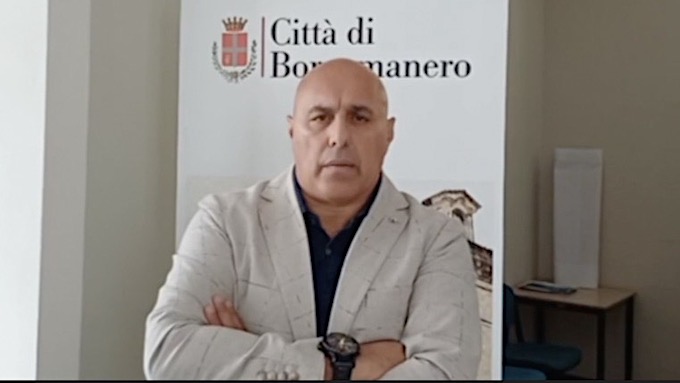 borgomanero sindaco sergio bossi